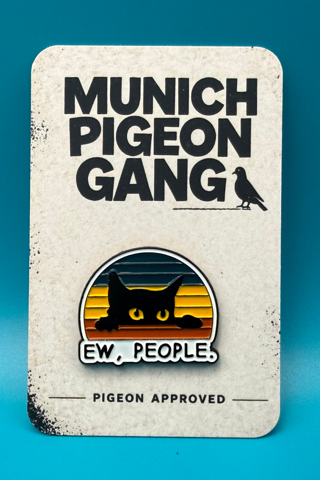 Ewww, People - Emaille Pin